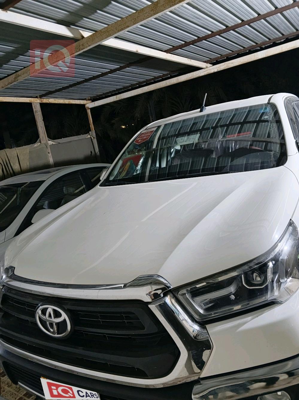 تويوتا هايلوكس